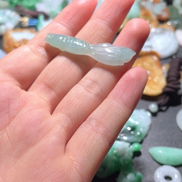 【闪购商品】翡翠颈饰未镶嵌天然翡翠