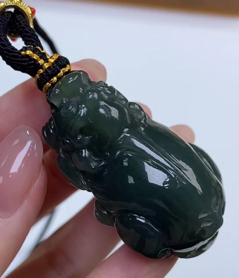 303493/和田玉貔貅挂件   多样性一件发