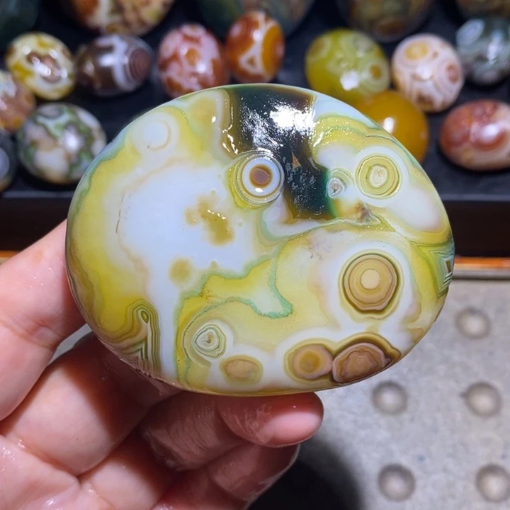 未镶嵌玛瑙/玉髓珠宝半成品74