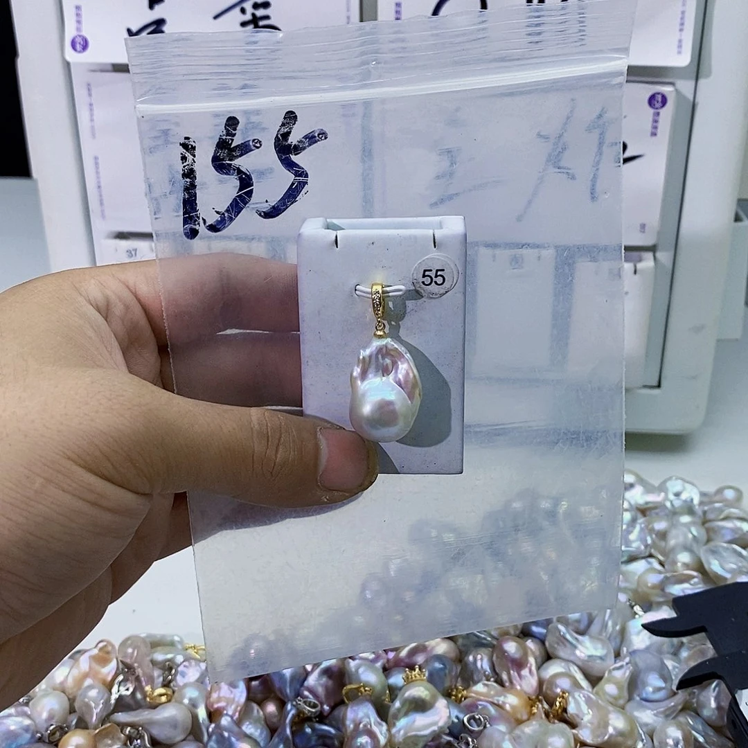 淡水珍珠合金颈饰