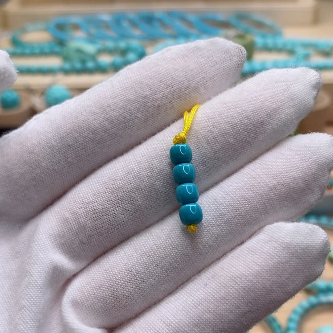 陈****绿松石未镶嵌珠宝奇石