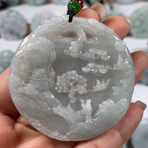 翡翠颈饰未镶嵌山水牌福利