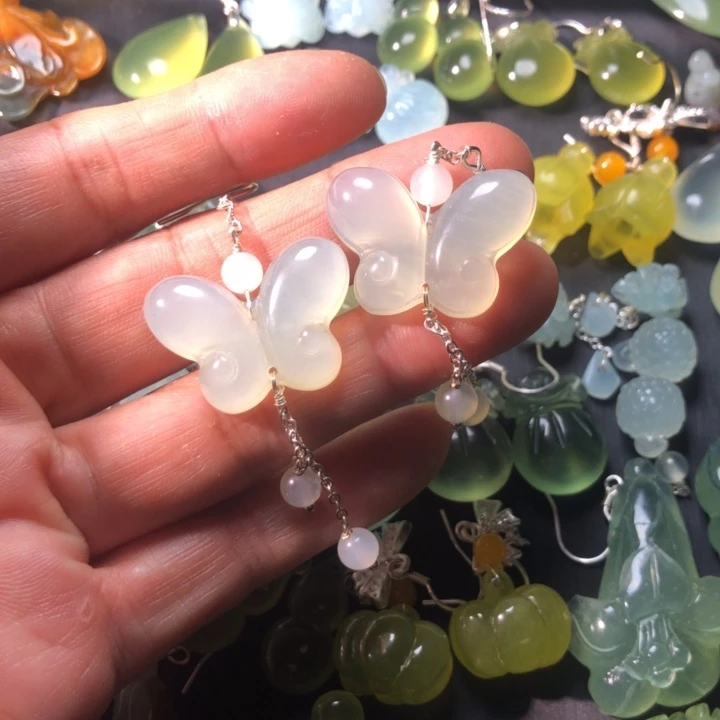 蛇纹石玉未镶嵌耳坠