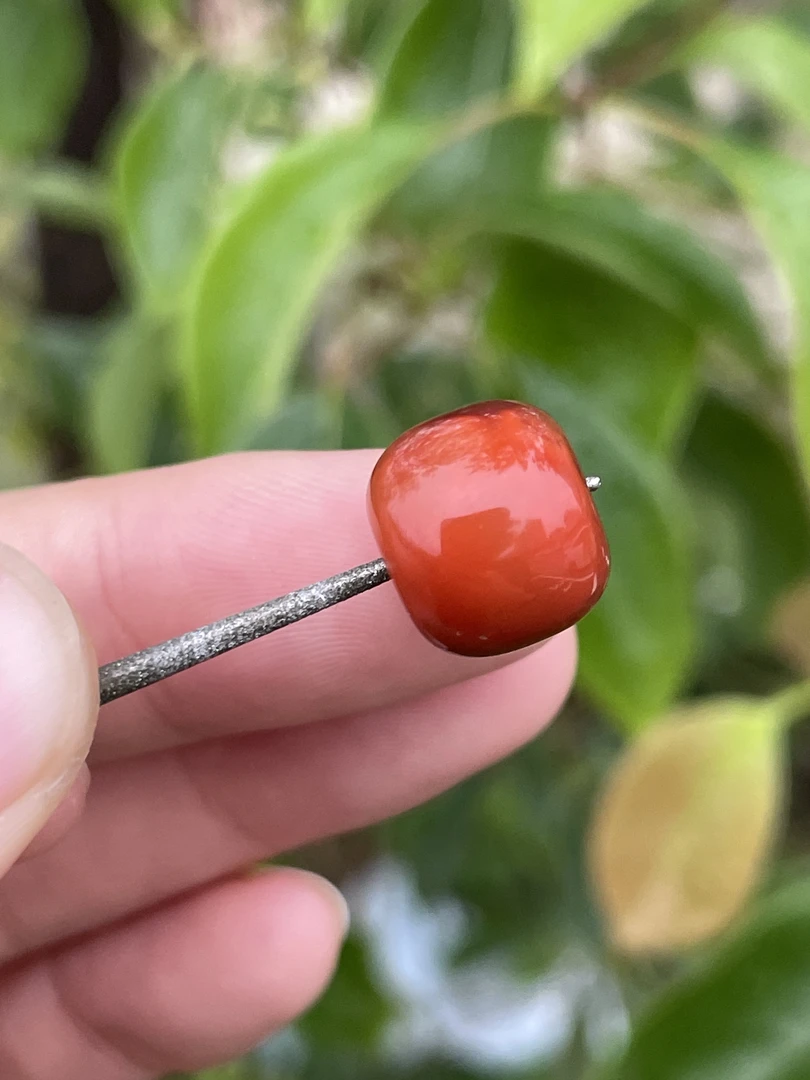 精品南红老型珠配饰单珠尺寸12x10.5mm颜色红润柿子牛血红