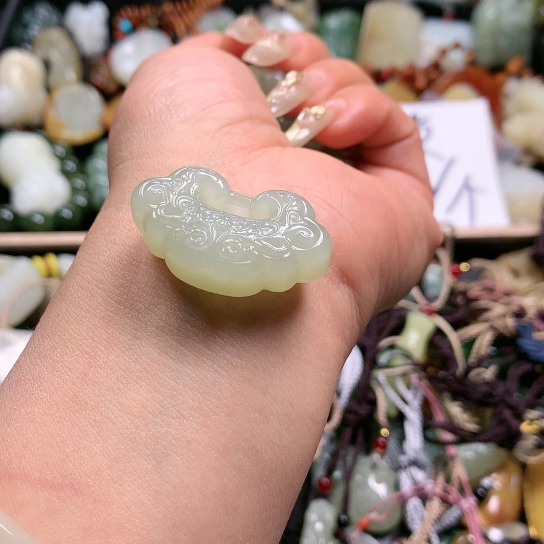 和田玉吊坠未镶嵌N****n