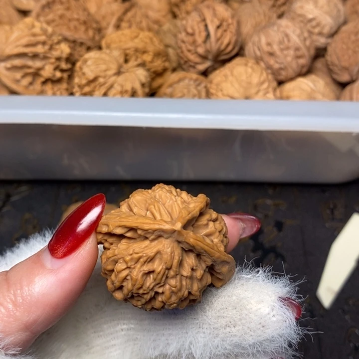 吊坠文玩核桃*️**文玩核桃异形单只