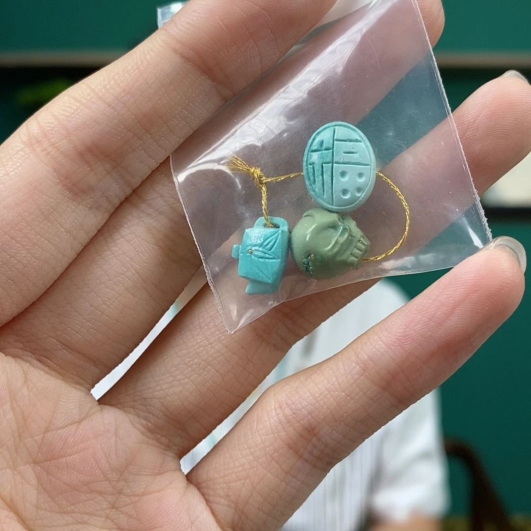 未镶嵌绿松石珠宝奇石