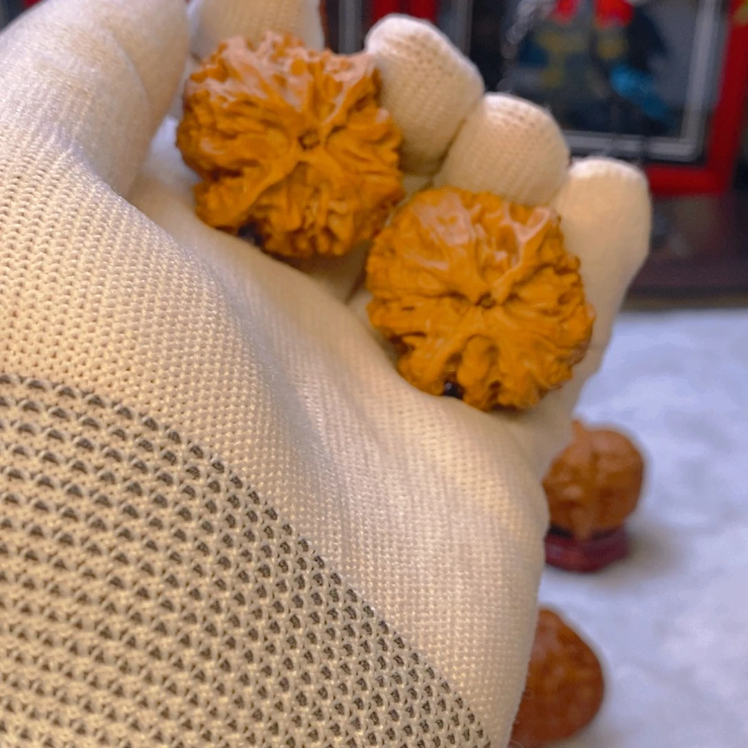 文玩核桃把件苹果园