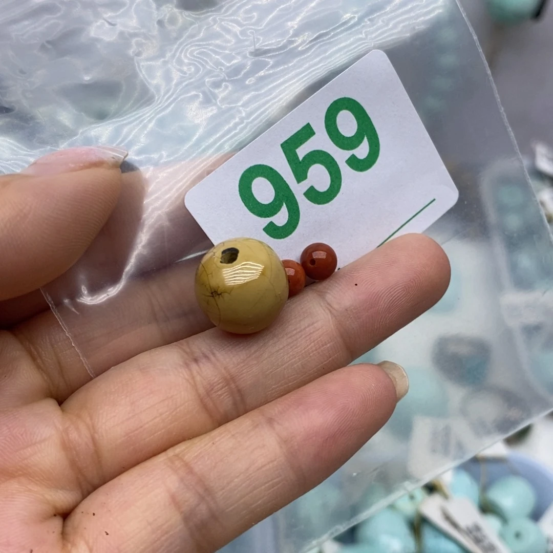 未镶嵌南红玛瑙珠宝奇石