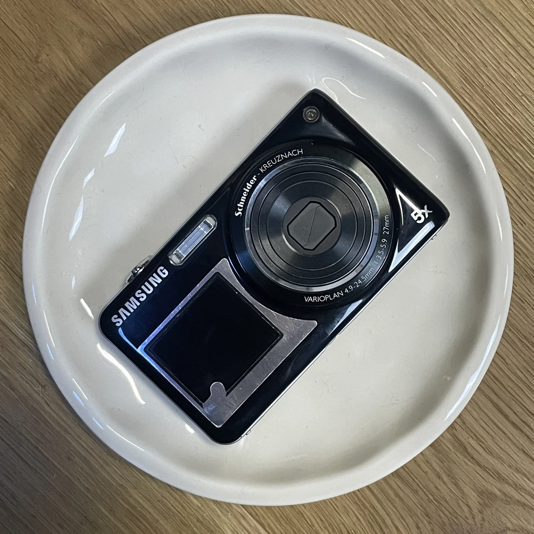 95新 Samsung/三星 三星st600，双面屏可自拍，成色如图，功能完好