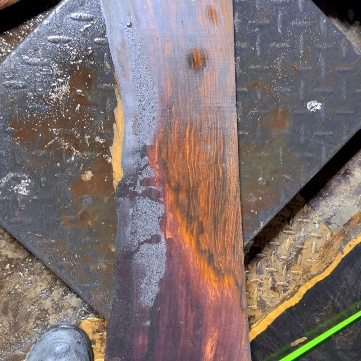 海***衣微凹黄檀（南美大红酸枝）