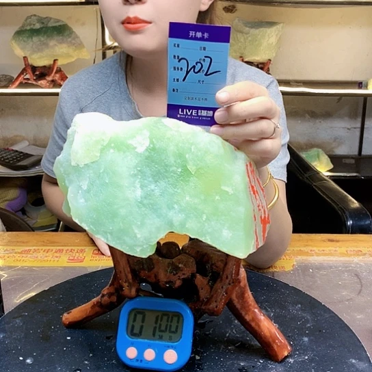 【闪购商品】蛇纹石玉未镶嵌珠宝奇石醉**叔