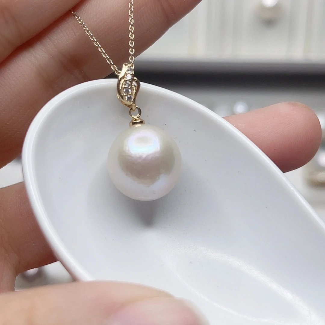 淡水珍珠吊坠(赠链)未镶嵌