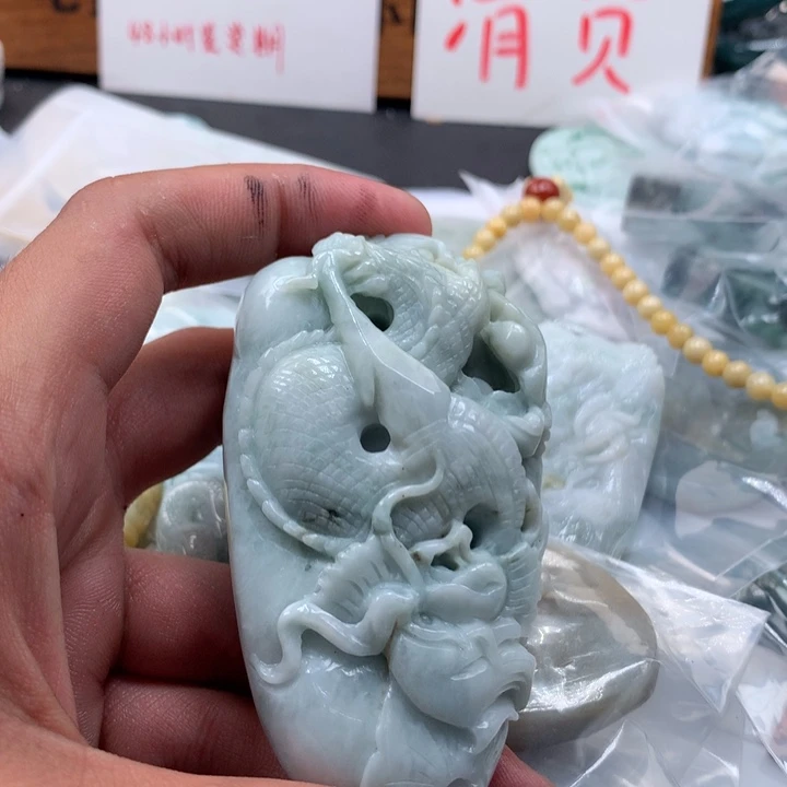 翡翠未镶嵌颈饰保真天然a货翡翠