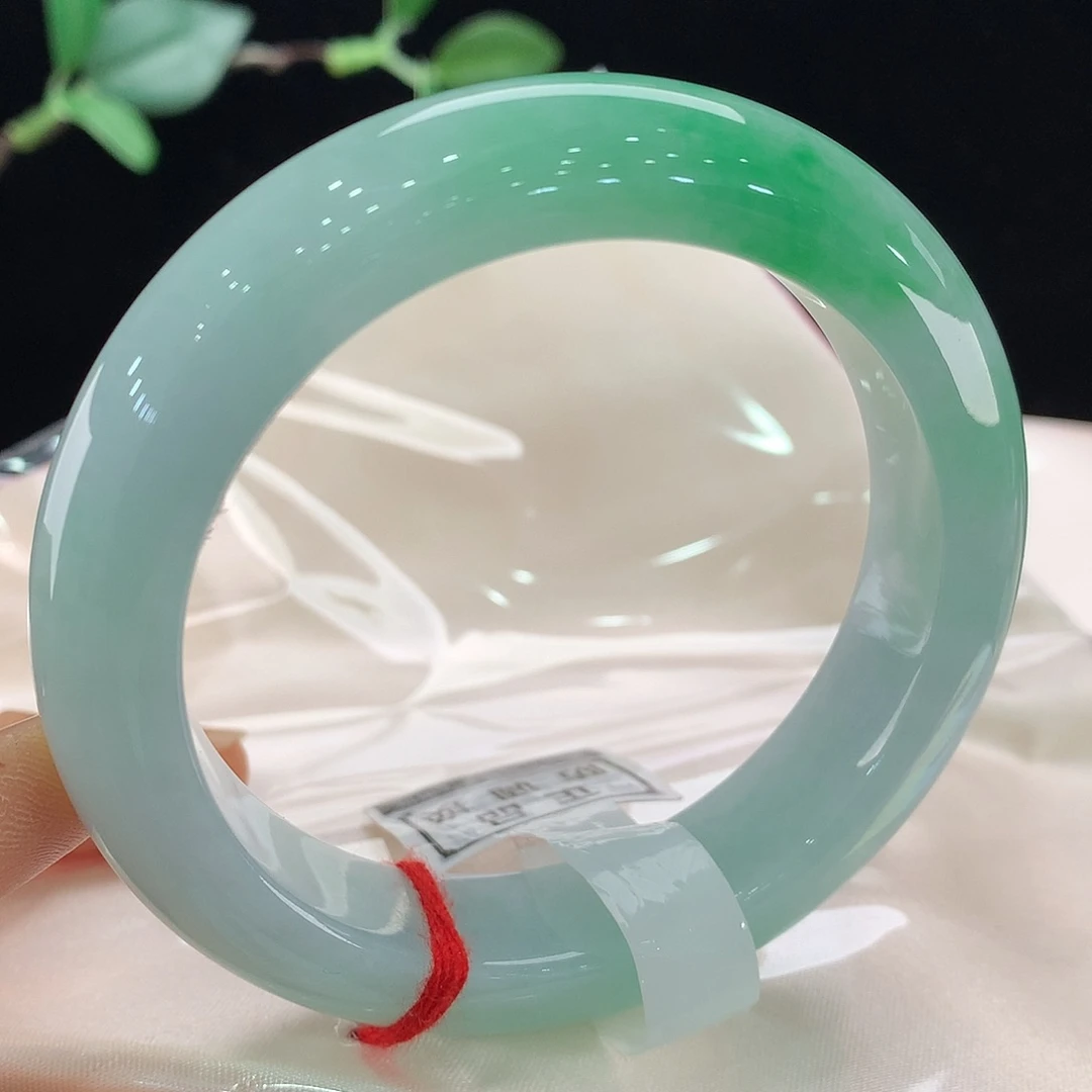 翡翠未镶嵌手镯0193