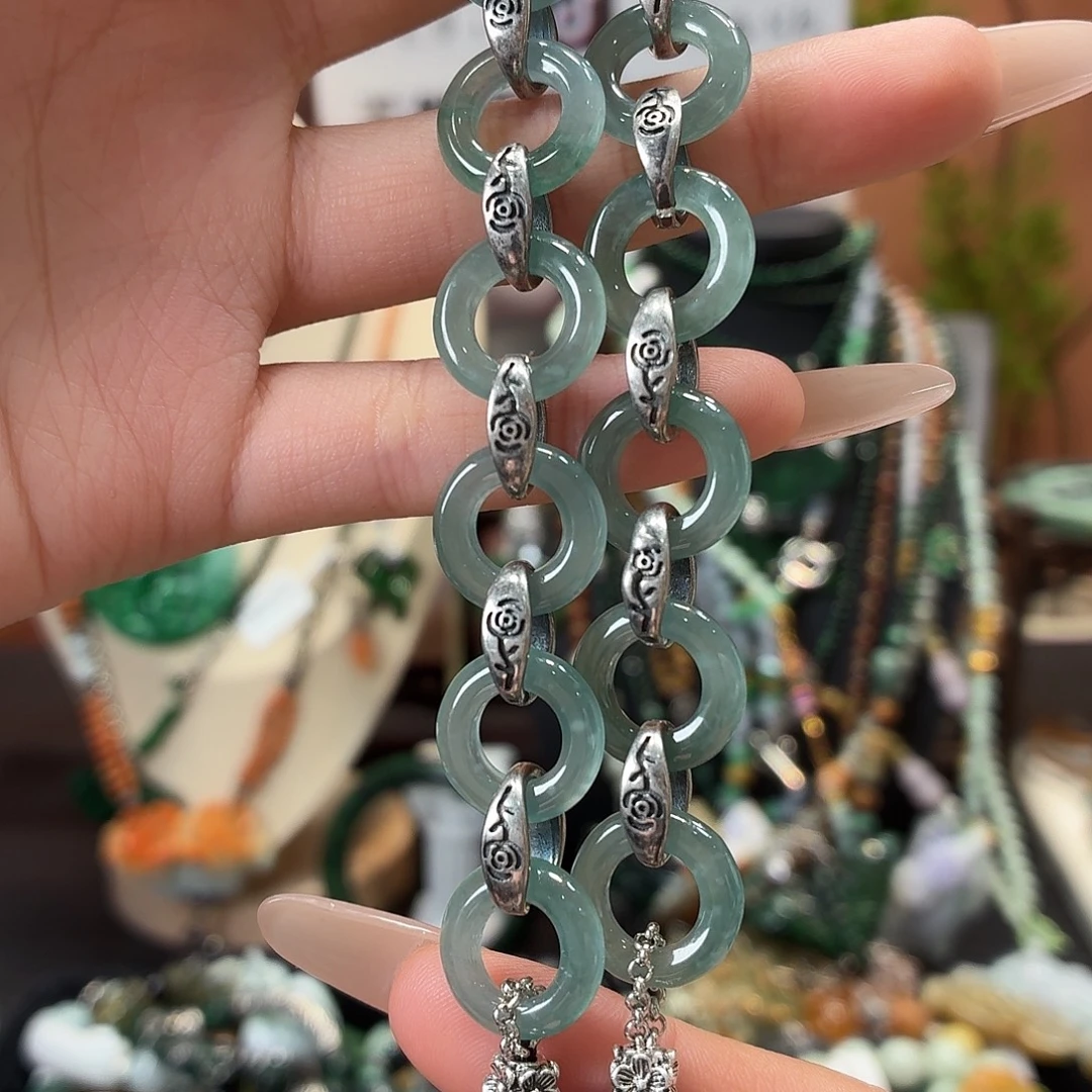 翡翠未镶嵌耳饰多样性发一手串