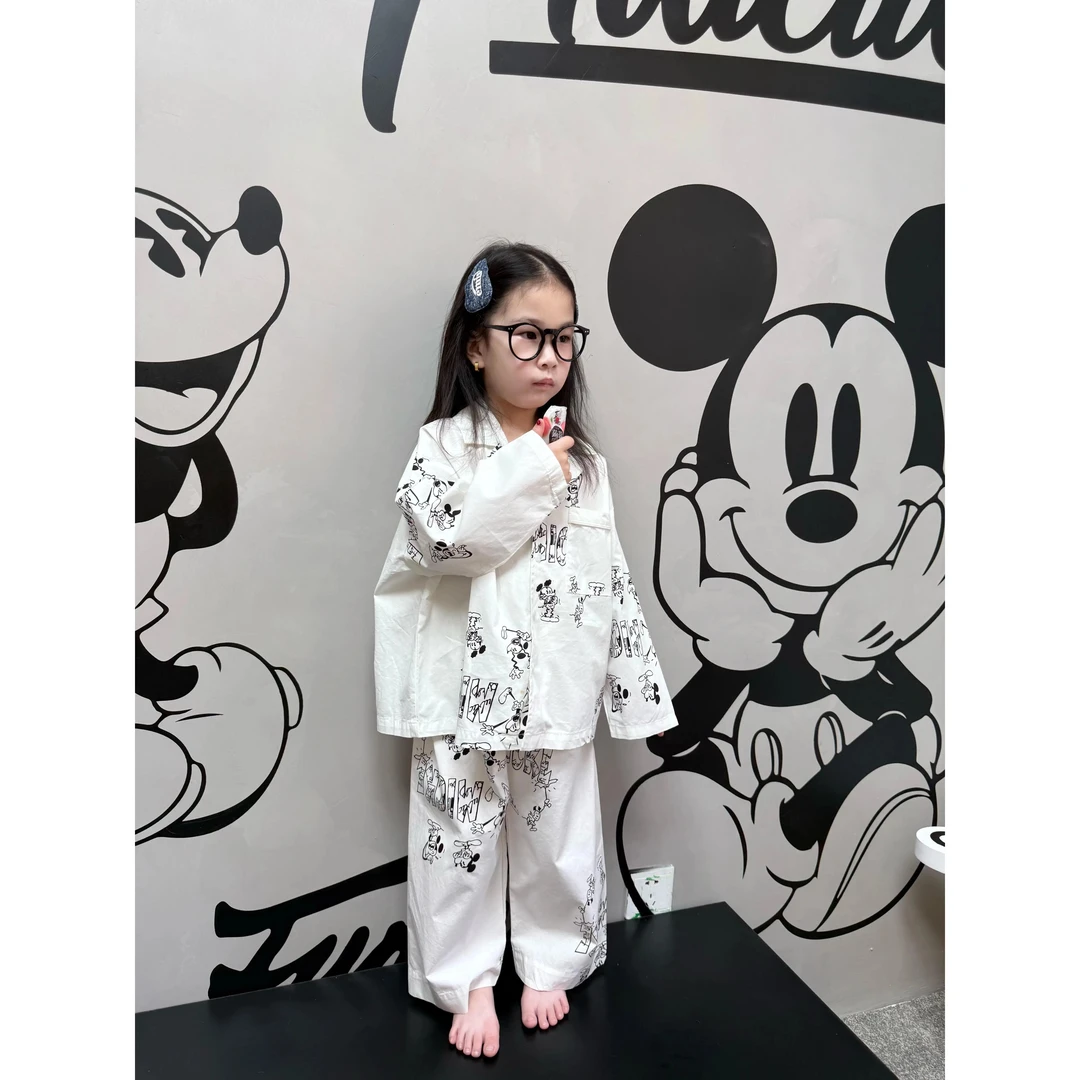 儿童卡通睡衣春秋新款男女童洋气棉感舒适家居服长袖长裤两件套装