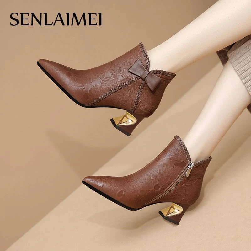 8077真皮短靴女士粗跟尖头秋冬单靴2024新款女靴高级感气质小靴子