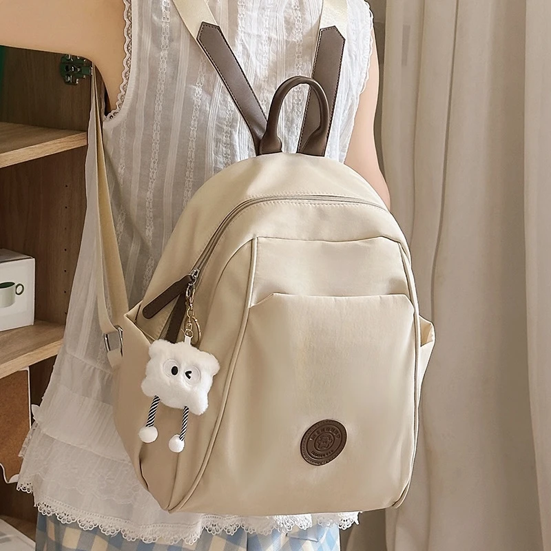 双肩包女旅游轻便高颜值小背包2025新款简约休闲小书包