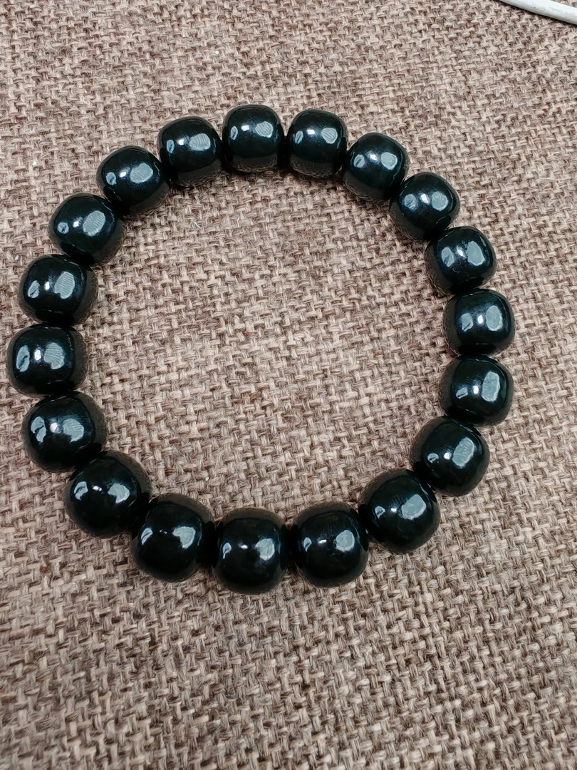 新疆咔啦卡什河黑青手串