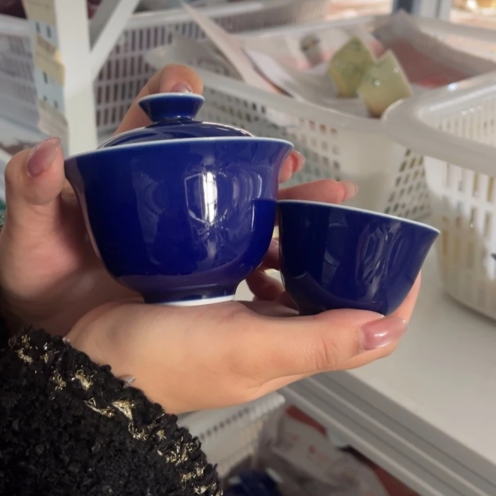 两件套哈哈哈哈哈哈哈哈哈…