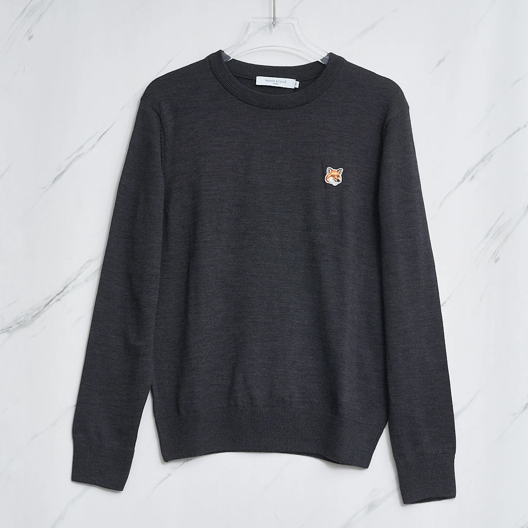 全新未使用 MAISON KITSUNE 男士经典徽标针织衫/AKBU00079