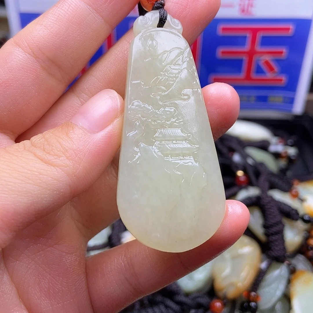 颈饰未镶嵌和田玉