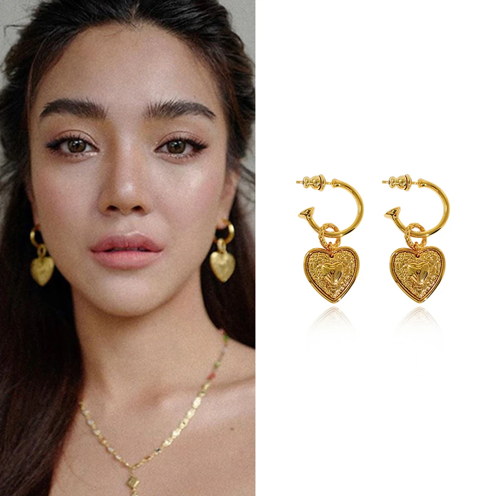铜合金耳饰 金色法式复古爱心耳环小众简约轻奢气质时尚N10272