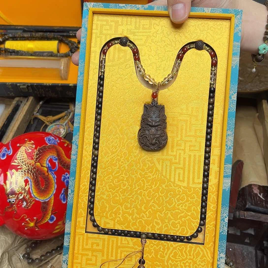 大叶紫檀（黑酸枝木类）