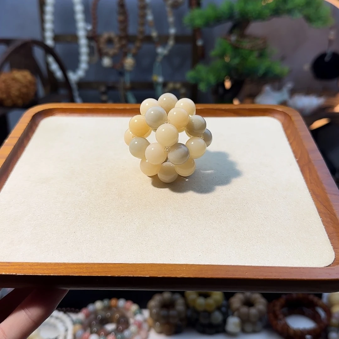 吊坠菩提根/象牙果手球