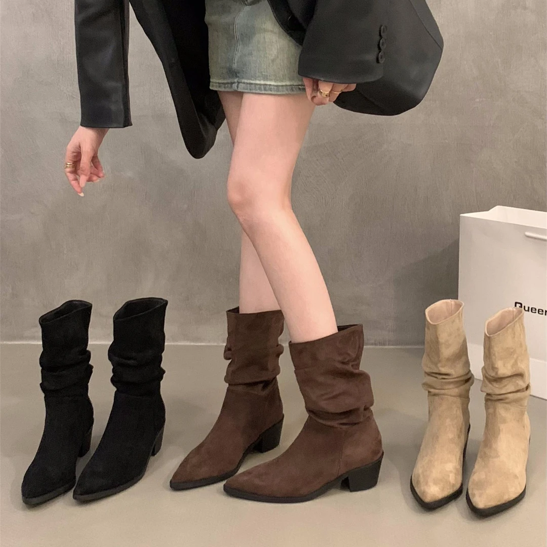 【澳门专柜正品】高跟尖头绒面卡其色瘦瘦法式小短靴女鞋2024新款堆