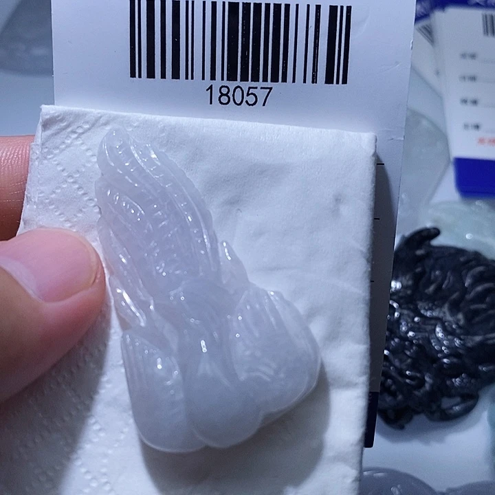 翡翠未镶嵌颈饰天光墟翡翠市场现金代购