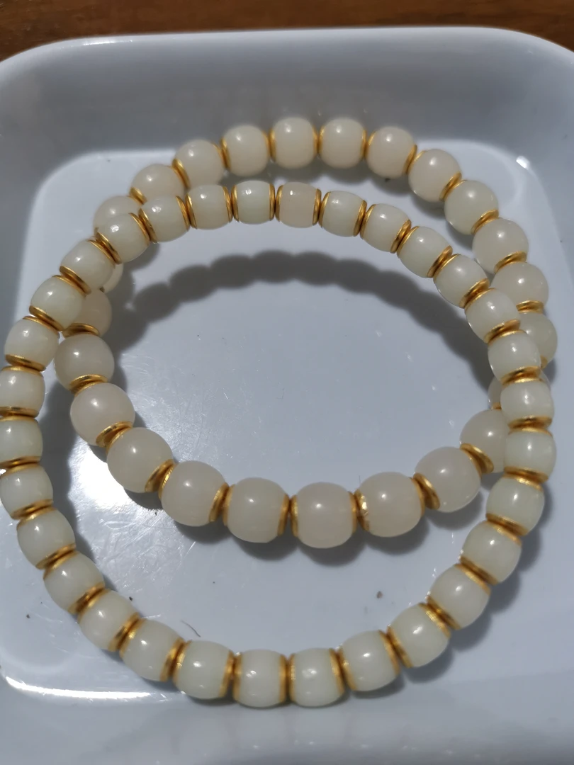 文玩和田玉手串单圈