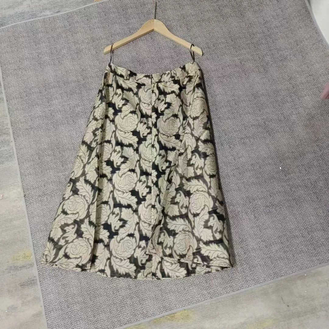 唯琳剪标  C2-2-3236款   复古花半身裙