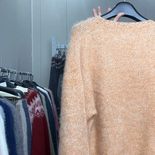 黄色ｖ领花纱套头上衣