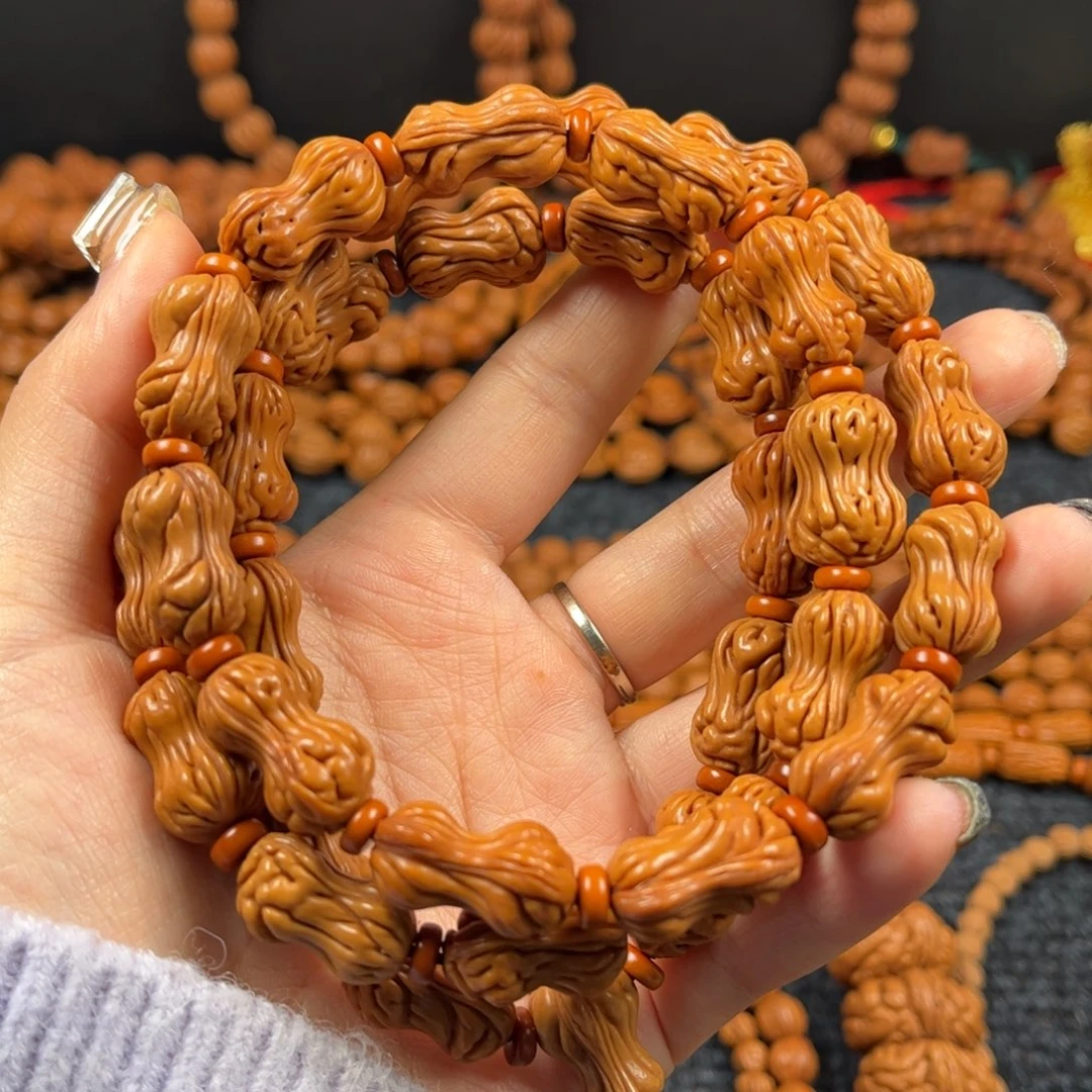 大***双手串桃核A3链接手串