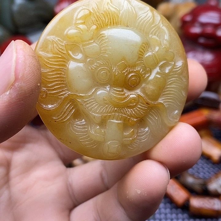 未镶嵌蛇纹石玉颈饰