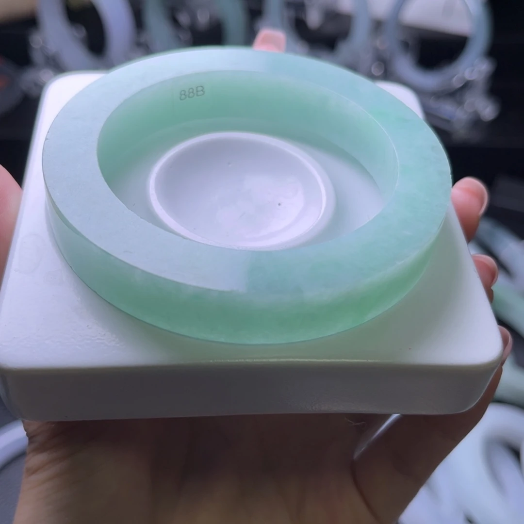 未镶嵌天然缅甸A货翡翠定制翡翠