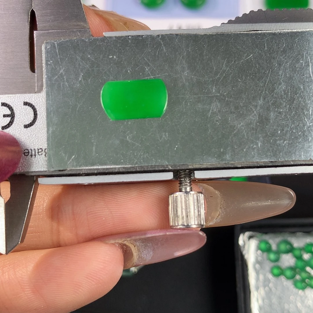 翡翠散珠10.3 6.0 2.47