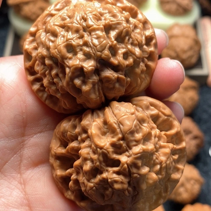 文玩核桃把件精品大官帽48