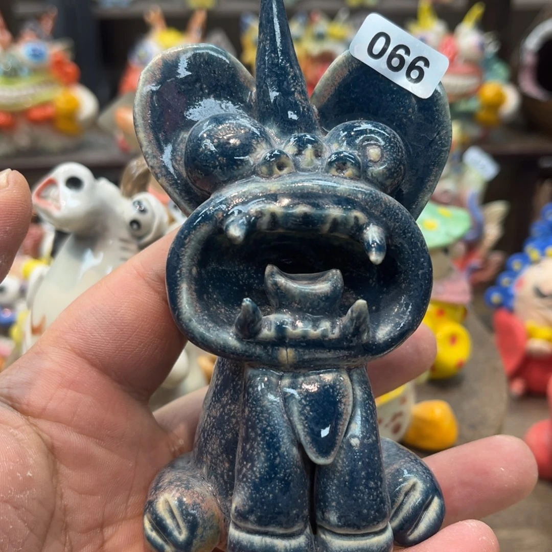 陶瓷纯手工抽象陶瓷摆件066