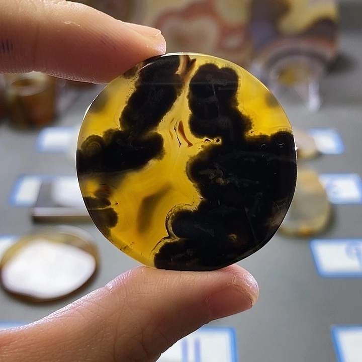 玛瑙/玉髓未镶嵌珠宝半成品142