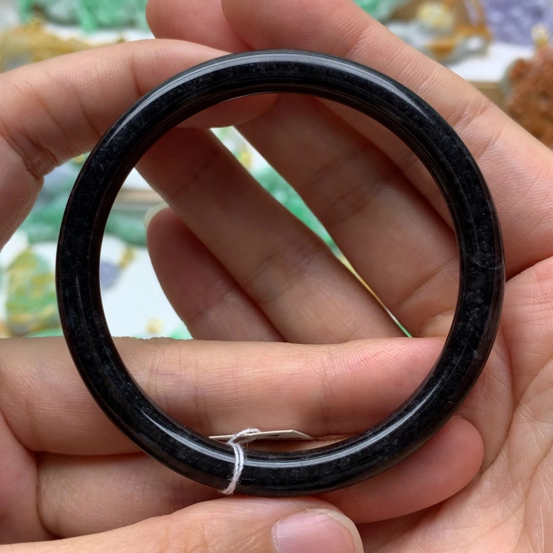 翡翠未镶嵌颈饰55.56.57都可以带