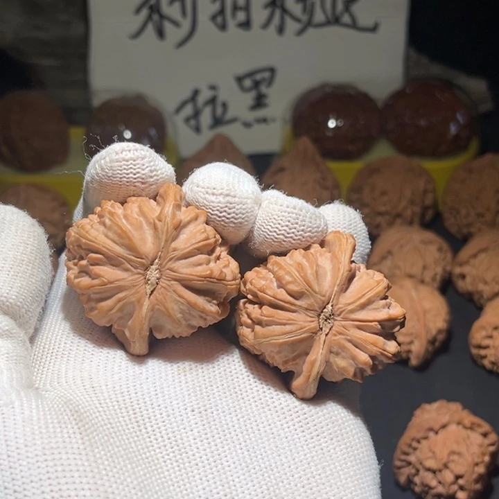 冬***）文玩核桃把件文玩核桃