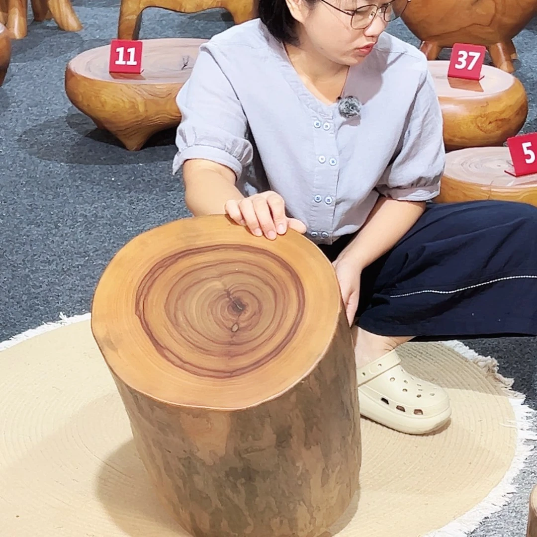 19 号香樟木尺寸：34-31-39cm