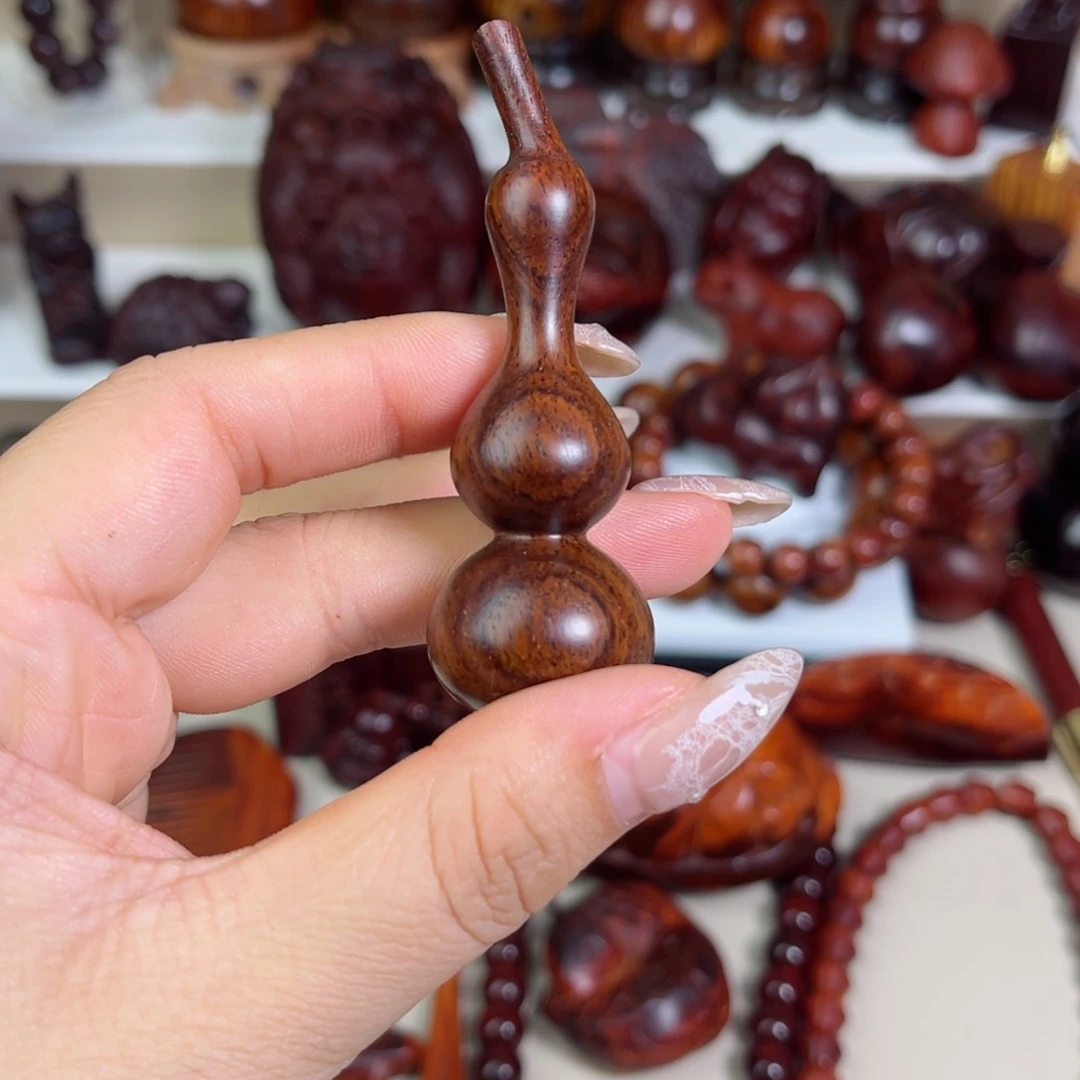 交趾黄檀（大红酸枝）