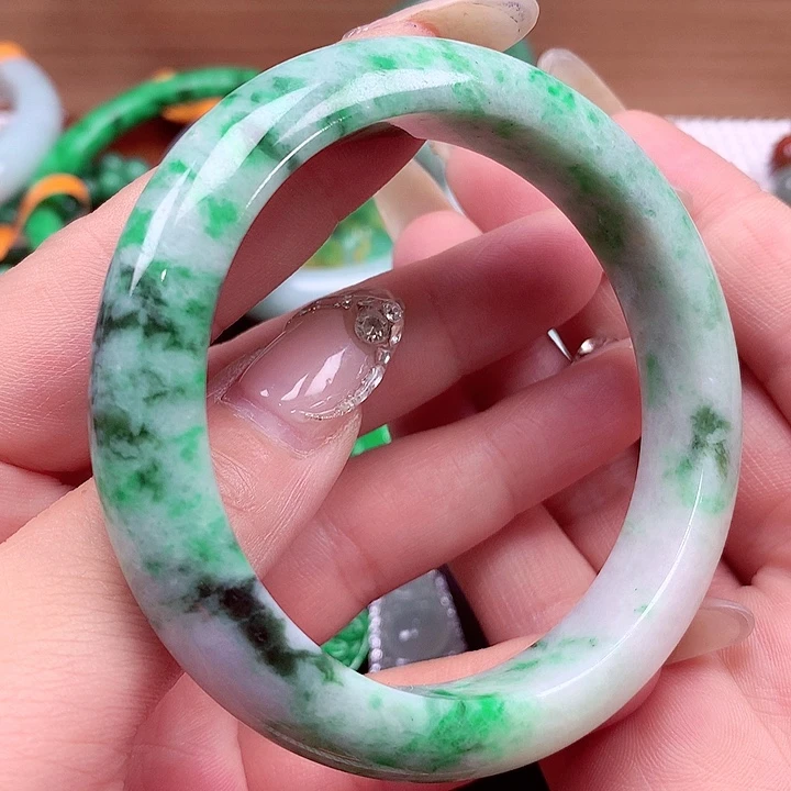 未镶嵌手镯翡翠翡翠手镯