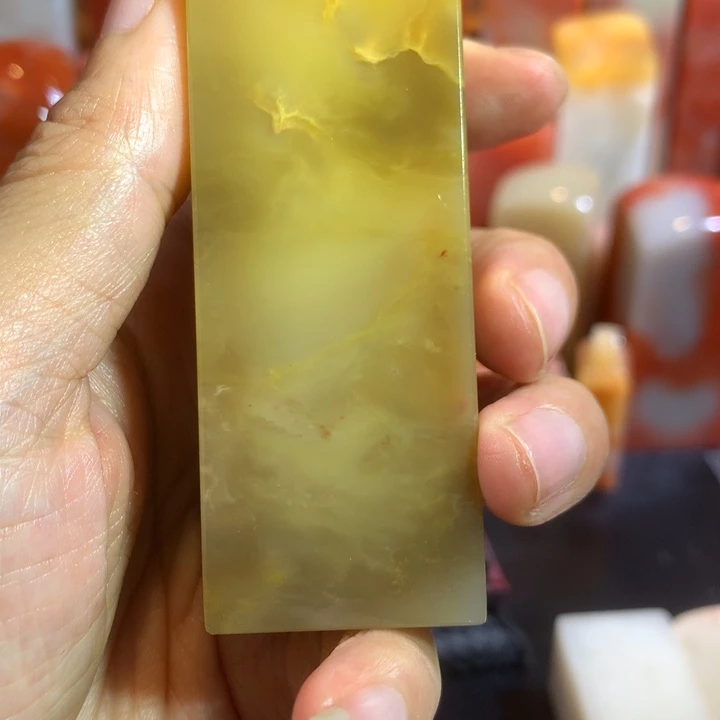 大***烟老挝石巴林鸡血印章