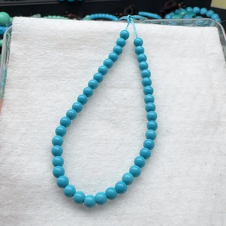 尺寸：4➕蓝圆珠手串（80颗珠子串成两条手串）