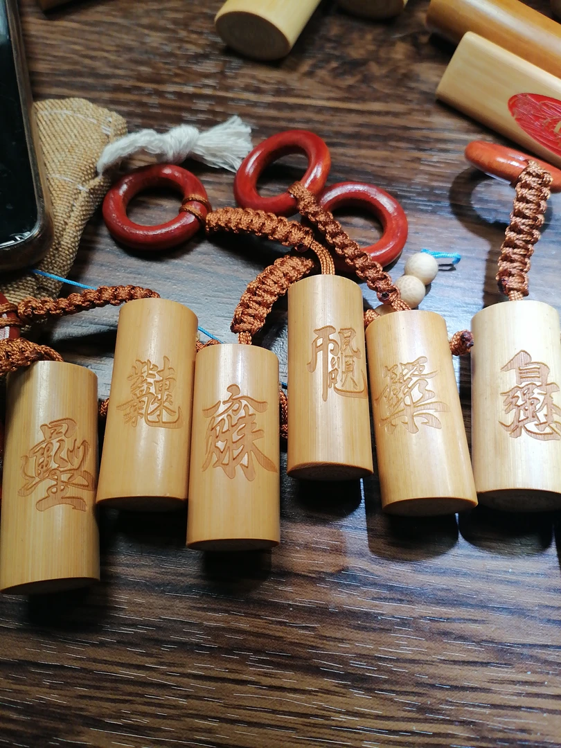 水晶料玉竹雕刻短款手把件正圆实心竹雕文玩精品